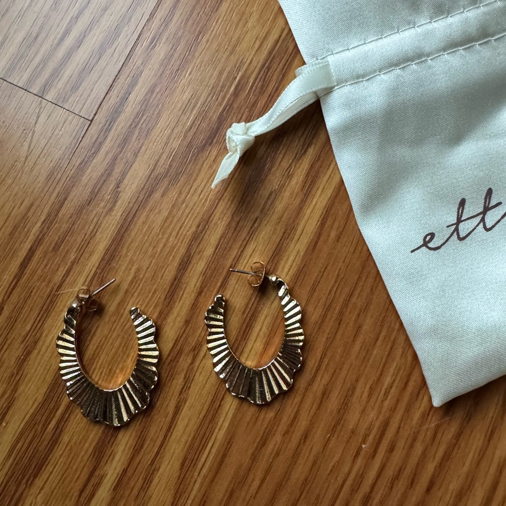 Ettika Gold Hoop Earrings